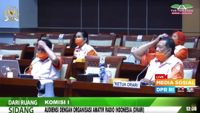 ruang-sidang-dpr-ri-orari-dengan-komisi-1-dalam-rapat-dengar-pendapat-umum.jpg?w=640