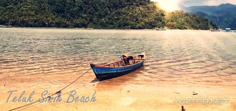 CQ BOTA Pantai Teluk Sirih