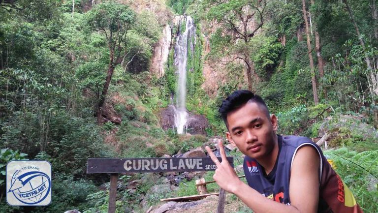 Air Terjun Curuglawe Sicepit Kabupaten Kendal