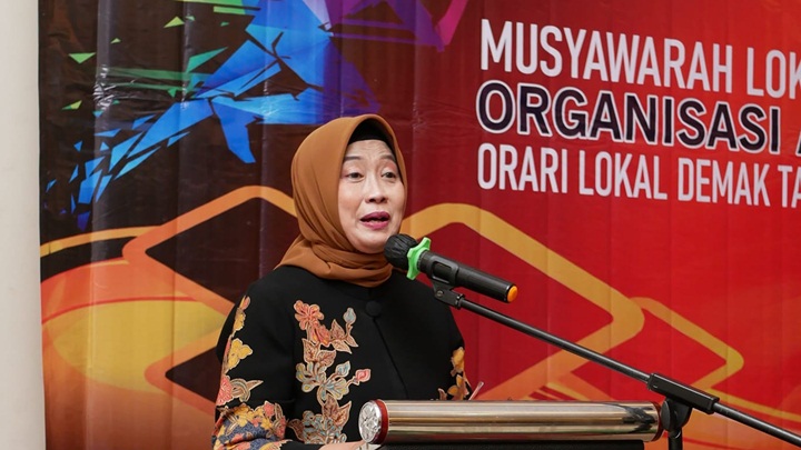 Bupati Demak yang diwakili Kadiskominfo Kabupaten Demak dalam membaca sambutan Muslok ORARI Lokal Demak