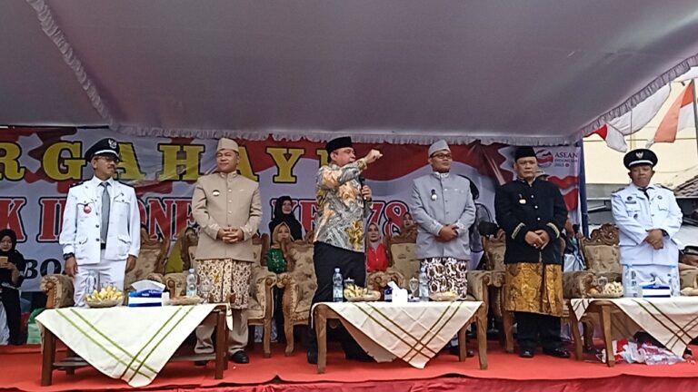 Wakil Bupati Windu Suko Basuki didampingi oleh Camat Boja, Sucipto, S.STPO.,M.M. beserta Kapolsek dan Danramil Boja.