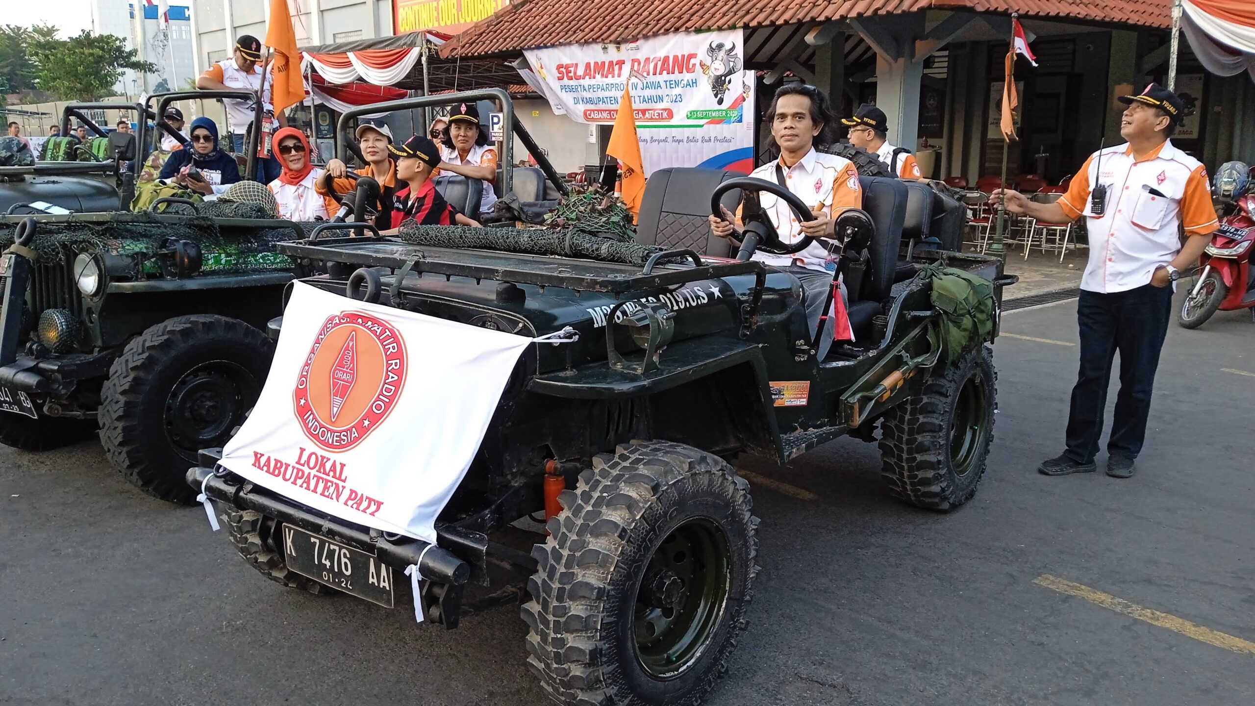 YC2TFB turut serta dalam acara kirab jeep keliling kota Pati untuk memeriahkan HUT ORLOK Pati ke-39