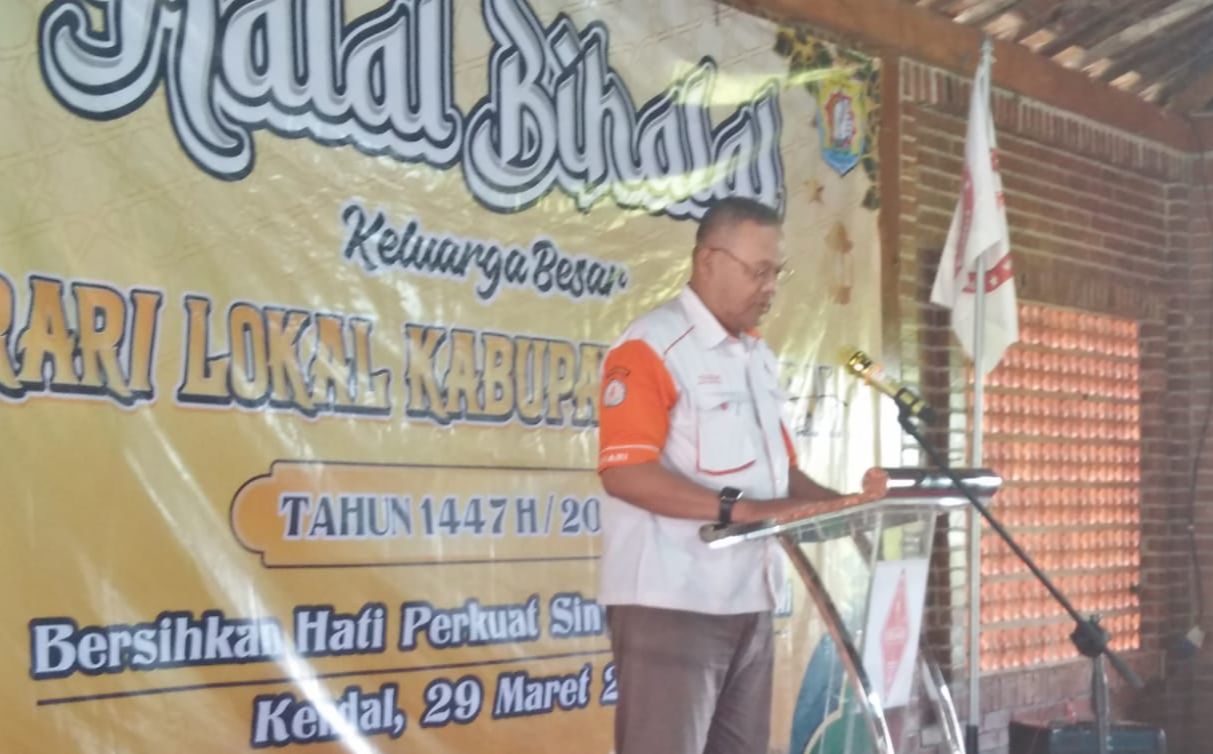 Wakil Sekretaris ORARI Daerah Jateng YC3BJE dalam Halal Bihalal ORARI Lokal Kendal 1447 H