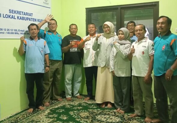 ORARI Lokal Kabupaten Kudus kenalkan peran strategis amatir radio di era digital dan kesiapan komunikasi bencana kepada PKL Mahasiswa UMK Kudus di ORARI Lokal Kudus